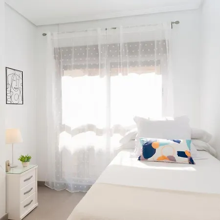 Turisticos Rent Guardamar דירה